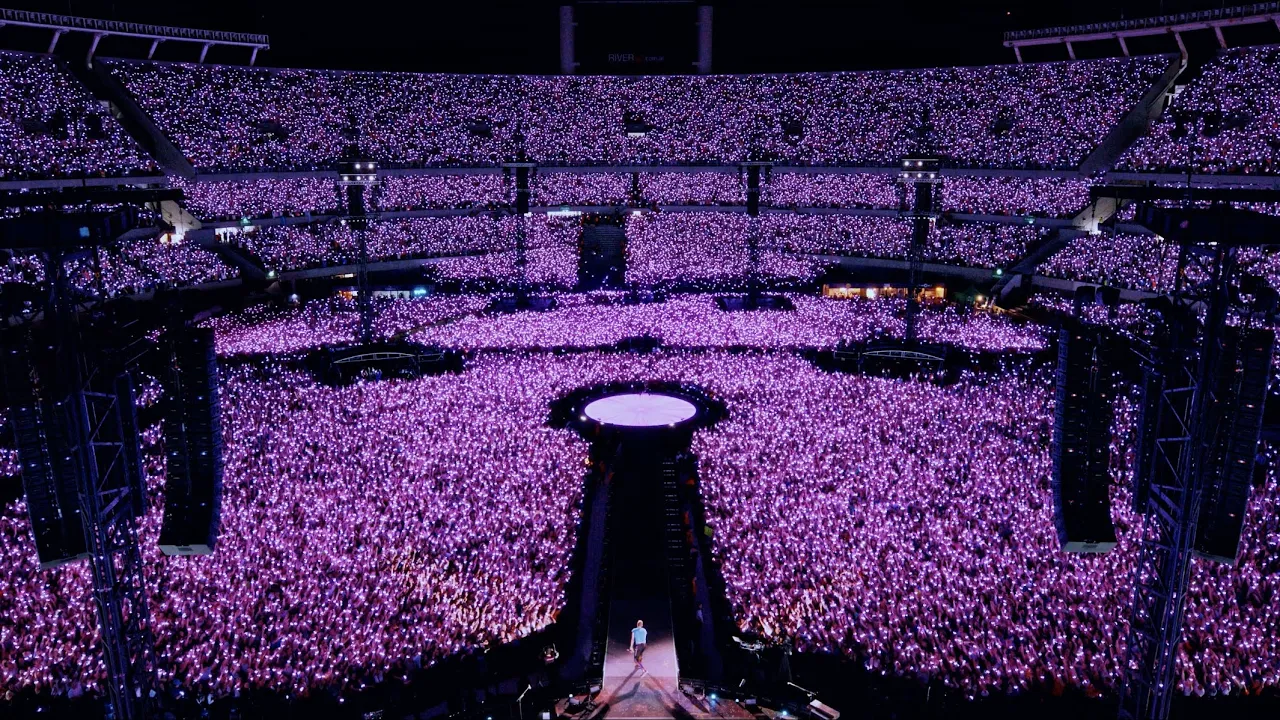 Coldplay - A Sky Full Of Stars (Live at River Plate) background