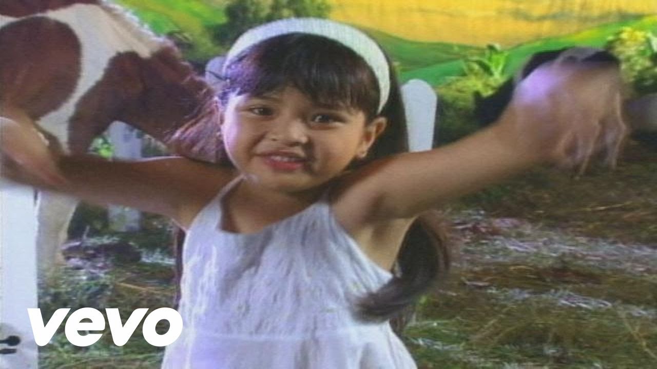 Tasya - Anak Gembala (Video Clip) background
