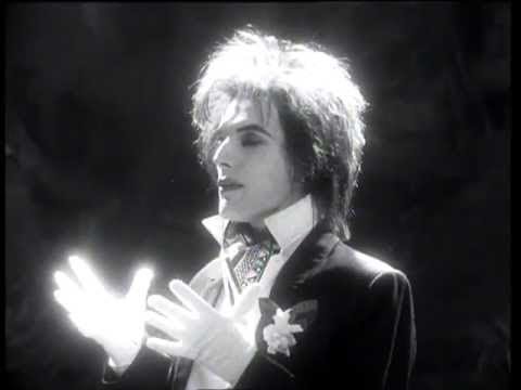 Queen - I'm Going Slightly Mad (Official Video) background