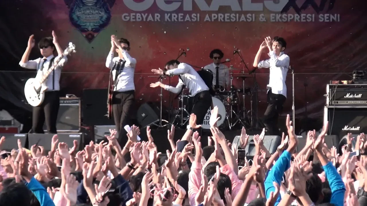The Changcuters - I Love U Bibeh background