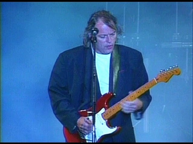 Pink Floyd - Shine On You Crazy Diamond 1990 Live Video - like Echoes but older