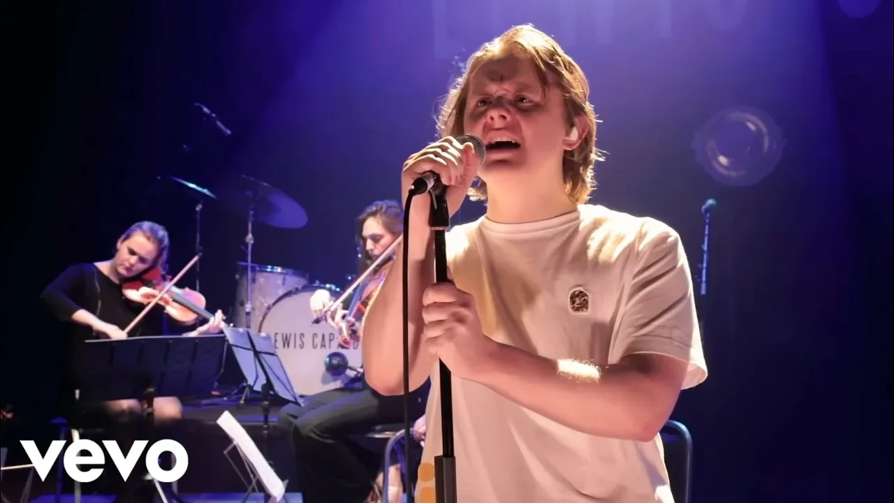 Lewis Capaldi - Someone You Loved (Live from Shepherd’s Bush Empire, London)