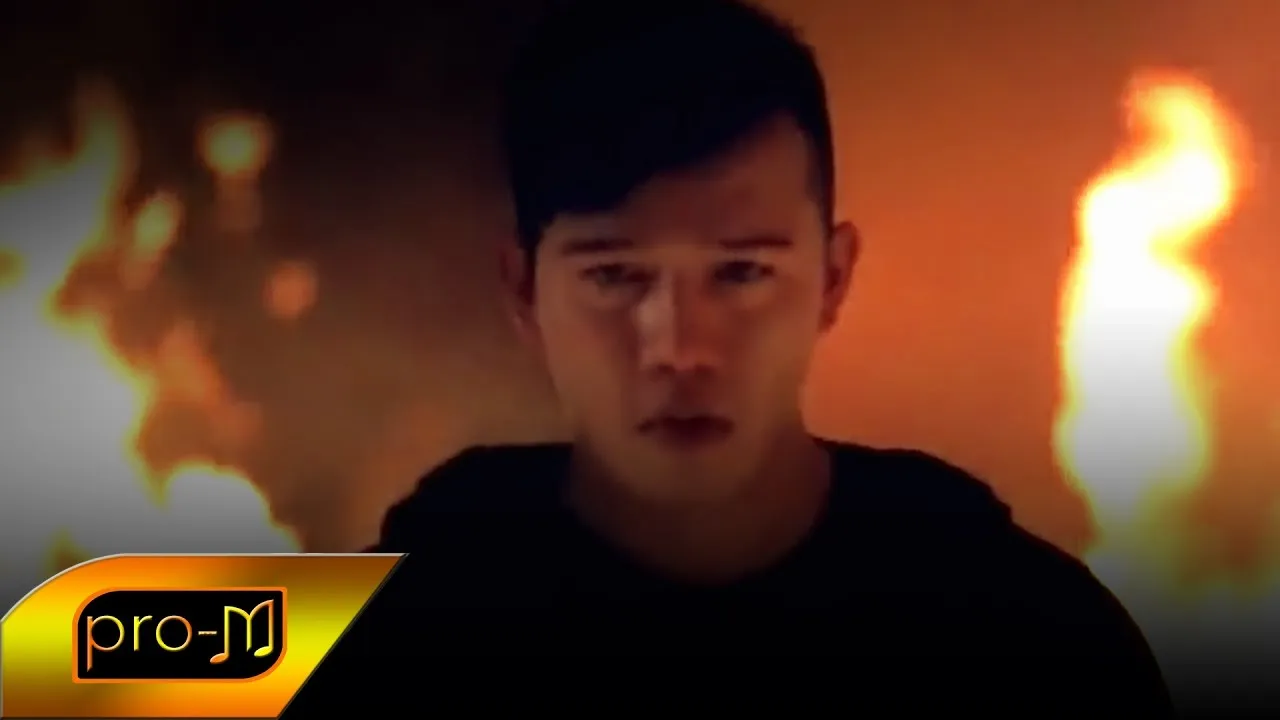 Repvblik - Aku Yang Terluka (Official Music Video) background