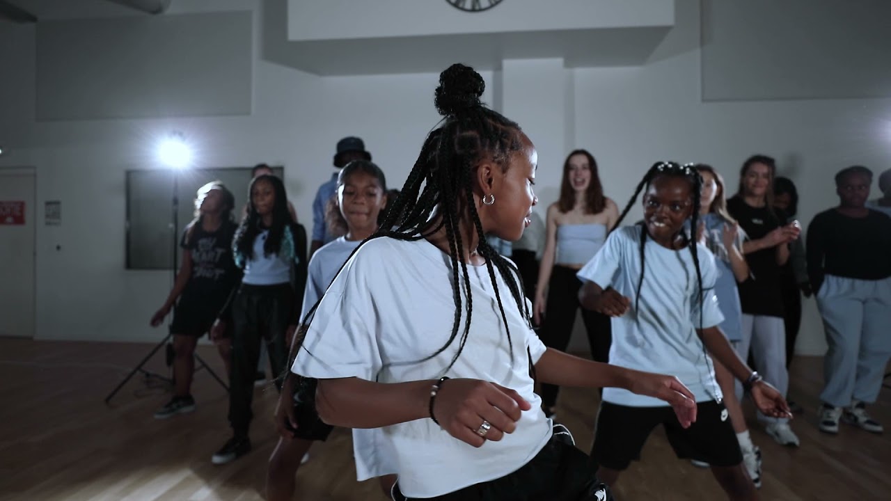 BEAFRIKA ACADEMY | NO WAHALA 1DA BANTON | CHOREOGRAPHY BY BADGYALCASSIE ET SILVER VICE