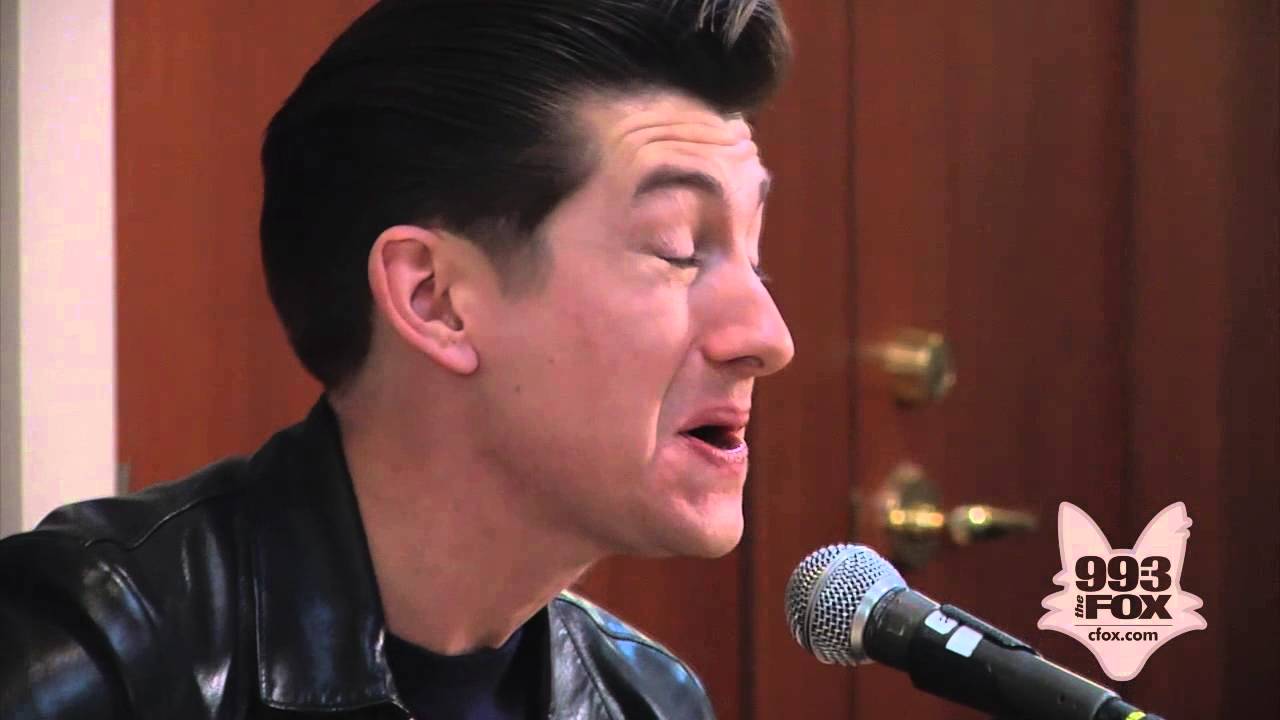 Arctic Monkeys - Do I Wanna Know (Fox Uninvited Guest) background