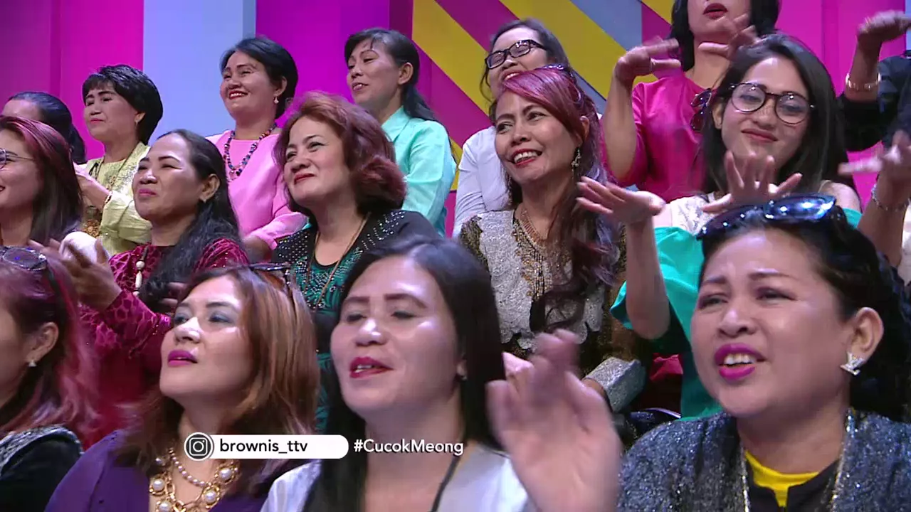 BROWNIS - Gaya Glamour Incess Syahrini Bikin Heboh (11/9/17) 4-2