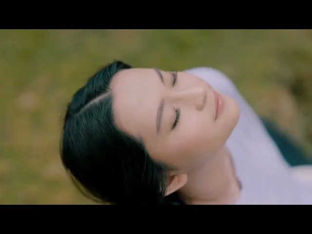 Kau Rumahku - Raissa Anggiani (accoustic Version) background