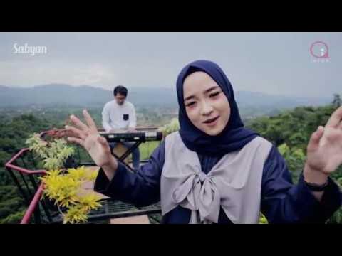 YA ASYIQOL VERSI SABYAN background