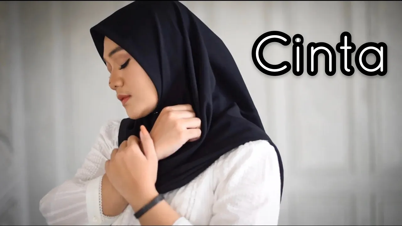 CINTA - KRISDAYANTI feat. MELLY GOESLAW ( Cover by fadhilah Intan ) background