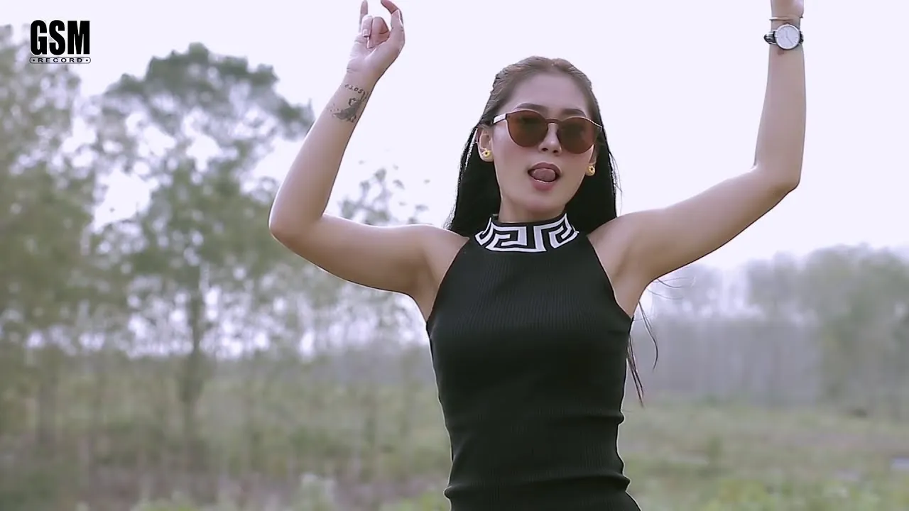 Bisane Mung Nyawang - Vita Alvia I Official Music Video background