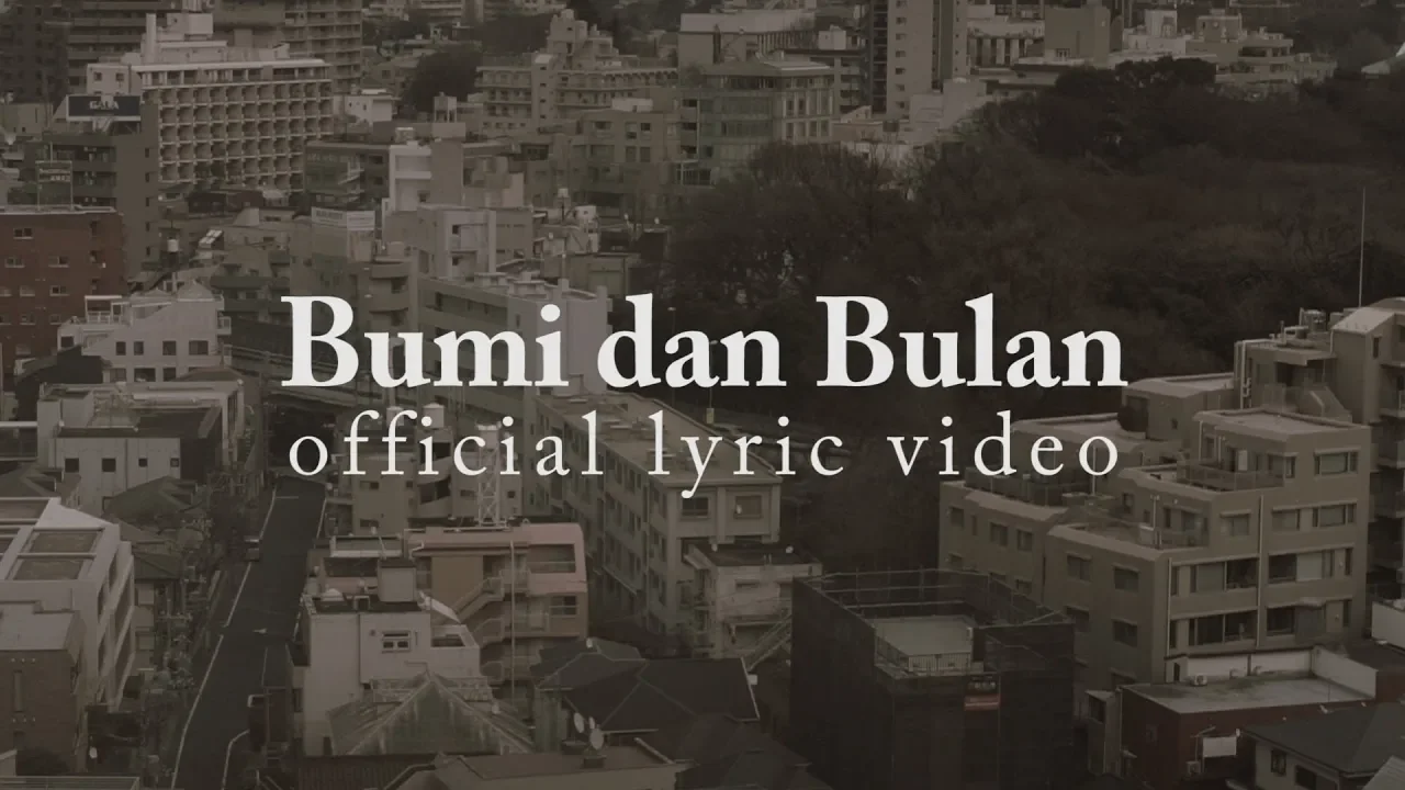 HIVI! - Bumi dan Bulan (Official Lyric Video) background