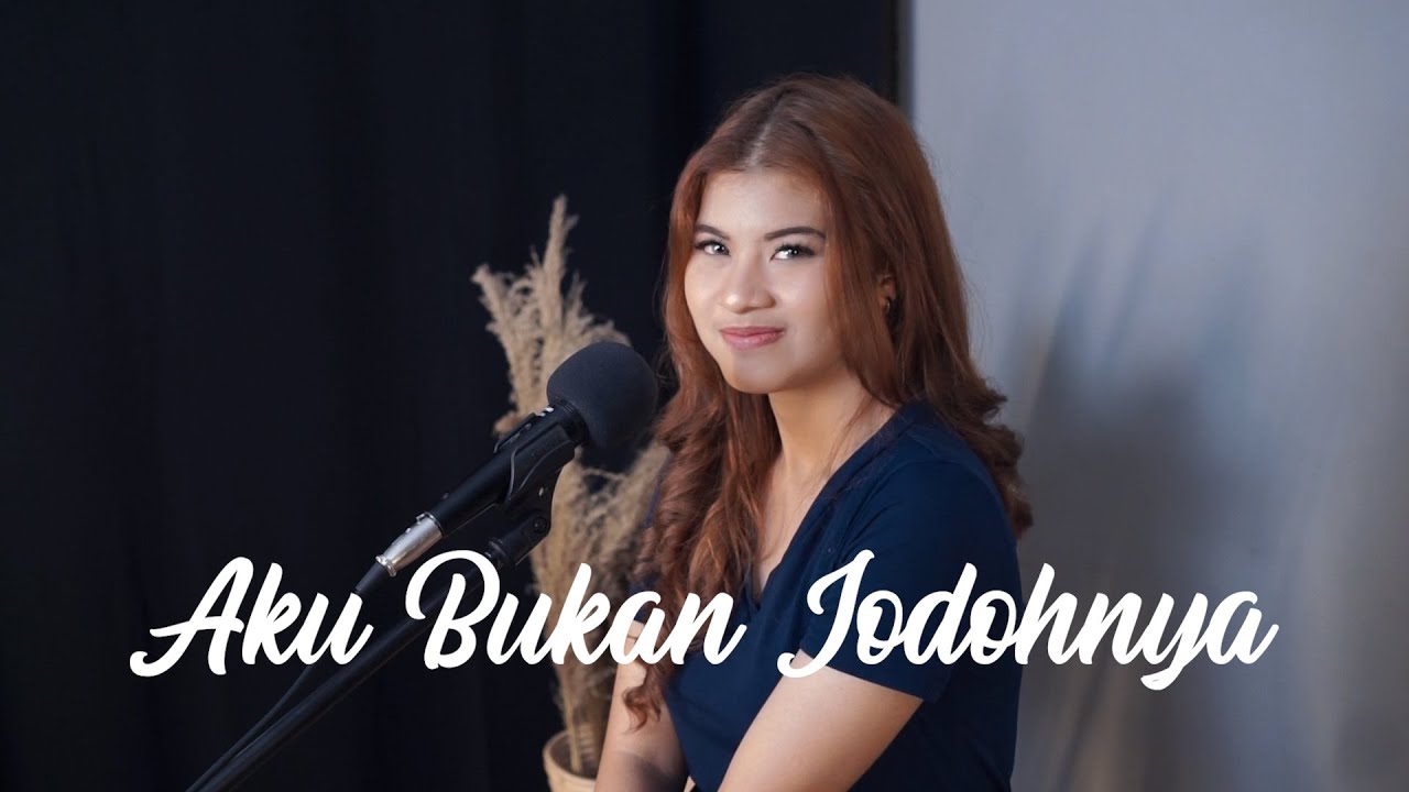 AKU BUKAN JODOHNYA - TRI SUAKA | Cover by Nabila Maharani