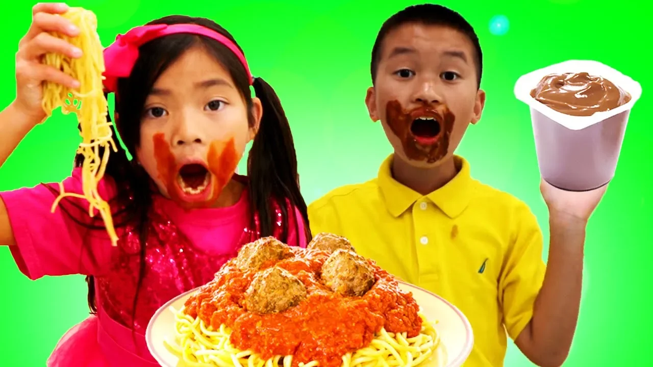 Wash Your Hands Table Manners Song | Emma Pretend Play Nursery Rhymes & Kid Songs background
