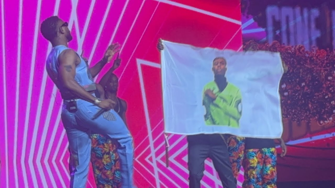 CHIKE HONORS MOHBAD AT AMVCA 2024 background