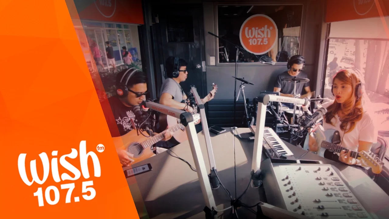 Moonstar88 performs "Itulog Mo Na Yan" LIVE on Wish 107.5 Bus background