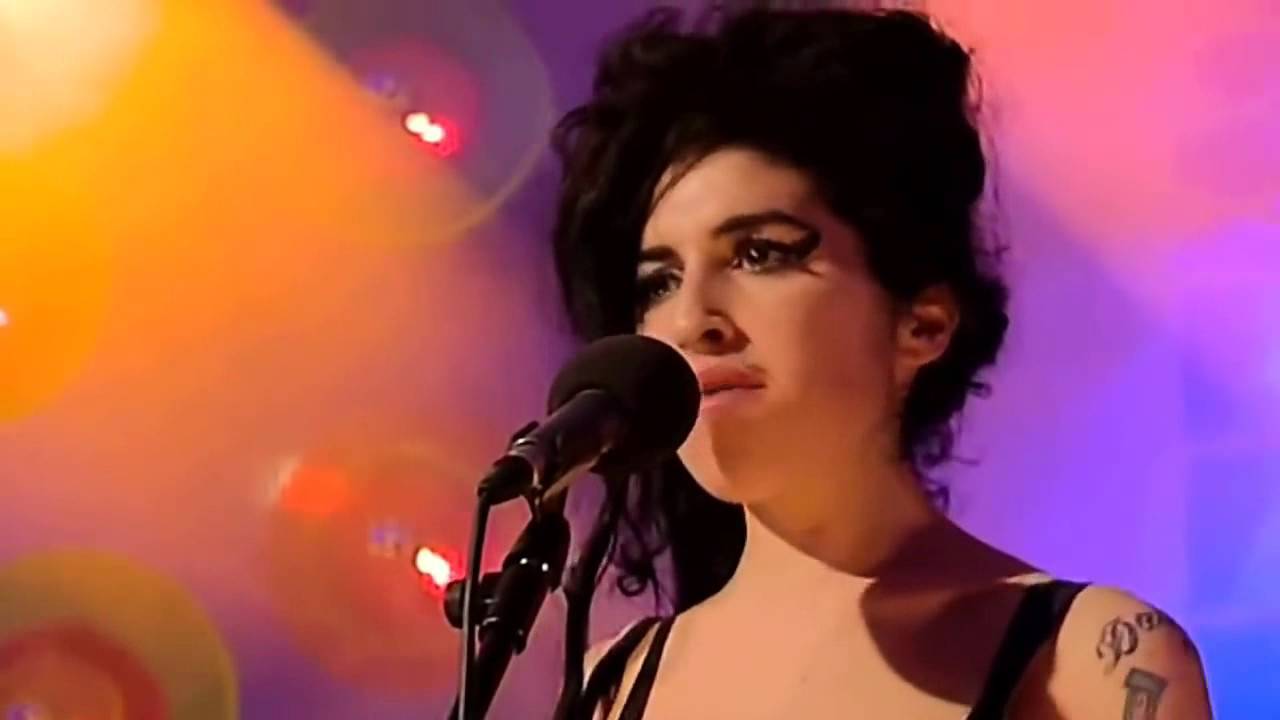 Amy Winehouse - Back to Black (BEST LIVE PERFORMANCE) backdrop
