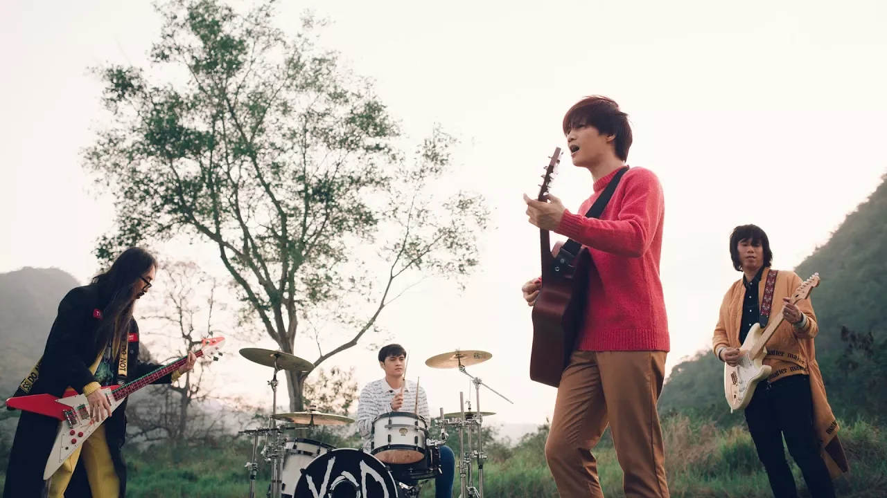 จดหมายจากวันวาน - PARADOX「Official MV」 background