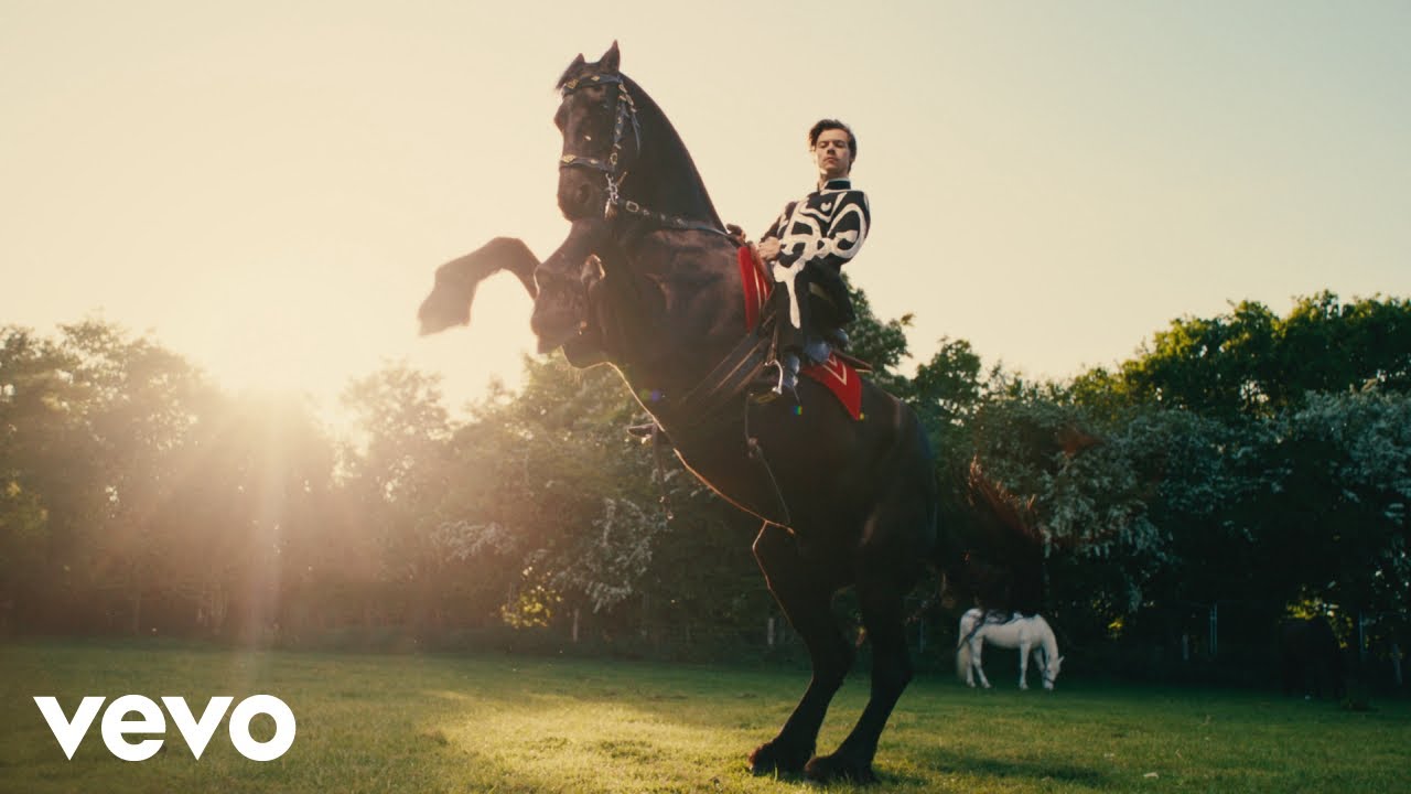 Harry Styles - Daylight (Official Video) background