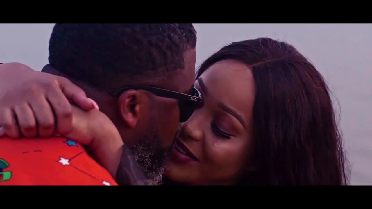 Larry Gaaga - Iworiwo ft. 2Baba background