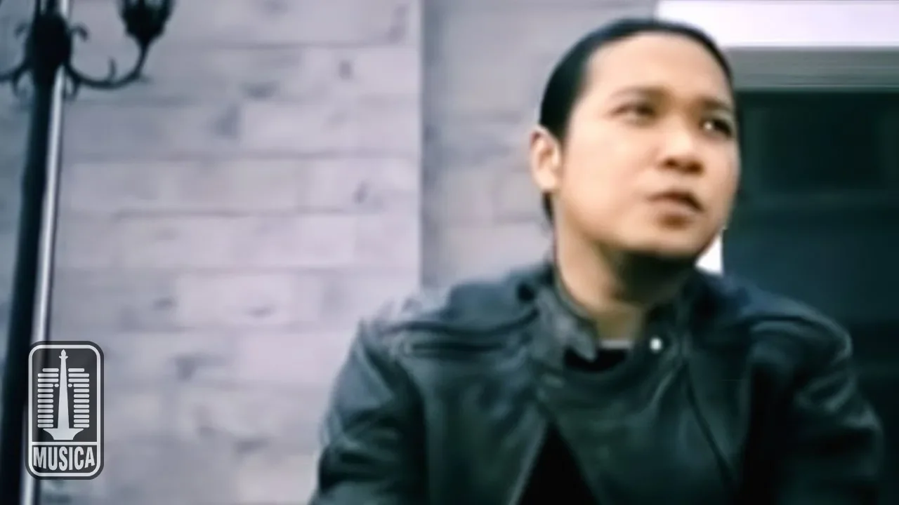 Letto - Dalam Duka (Official Music Video) background