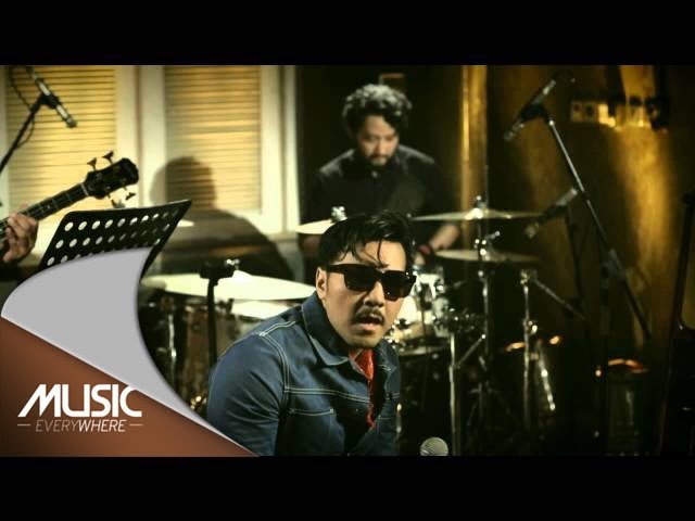 Music Everywhere - Naif - Dimana aku disini ** background