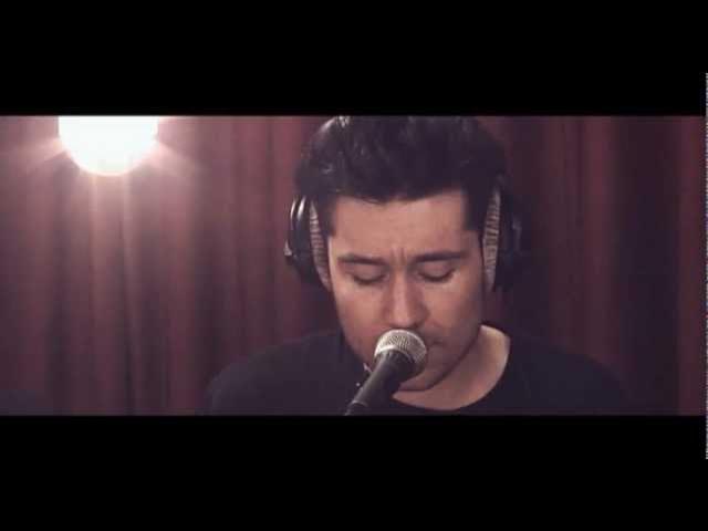 Studio Brussel: Bastille - Locked Out of Heaven (Mashup cover) background