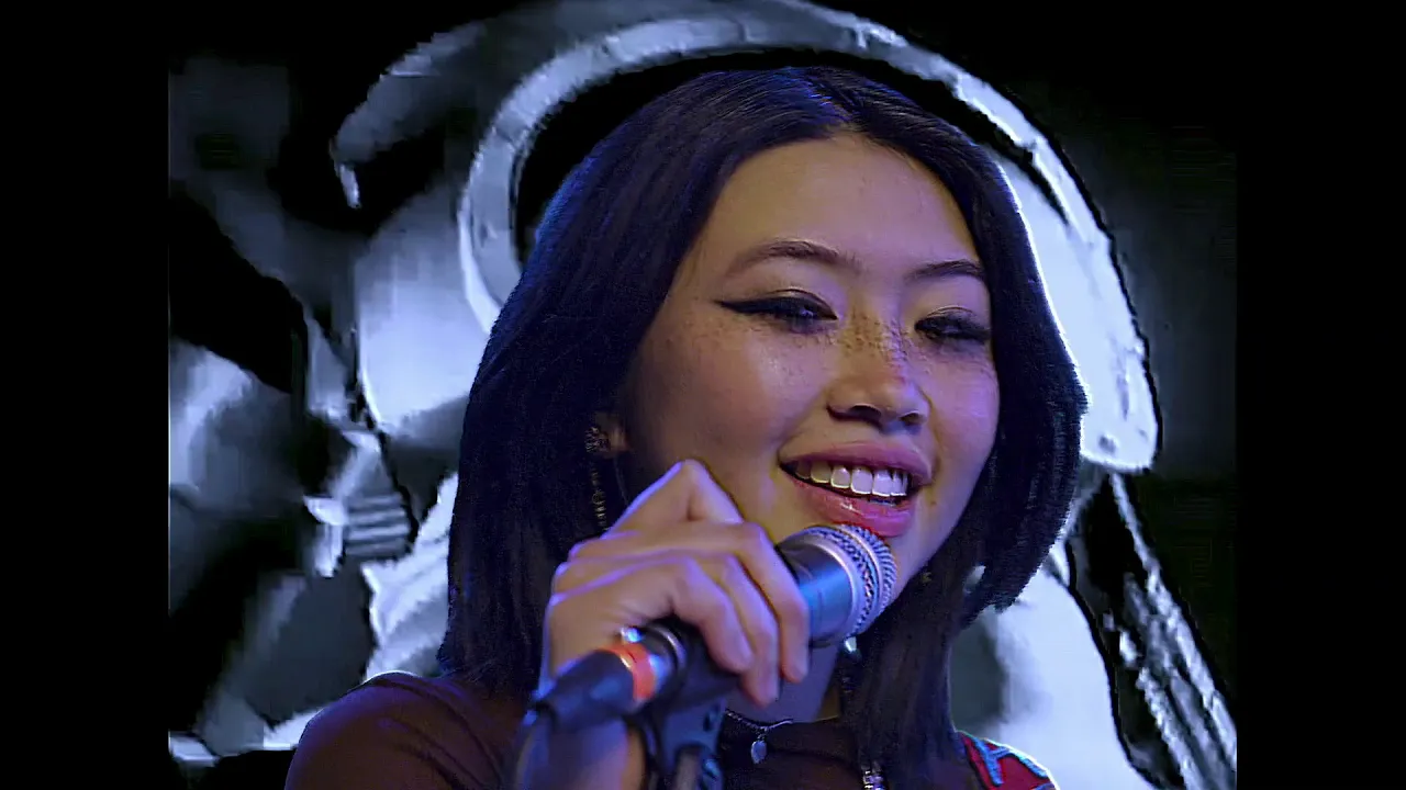 Beabadoobee - Space Cadet (Space Cadet Sessions) backdrop