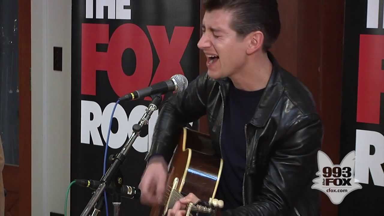Arctic Monkeys - No. 1 Party Anthem (Fox Uninvited Guest) background