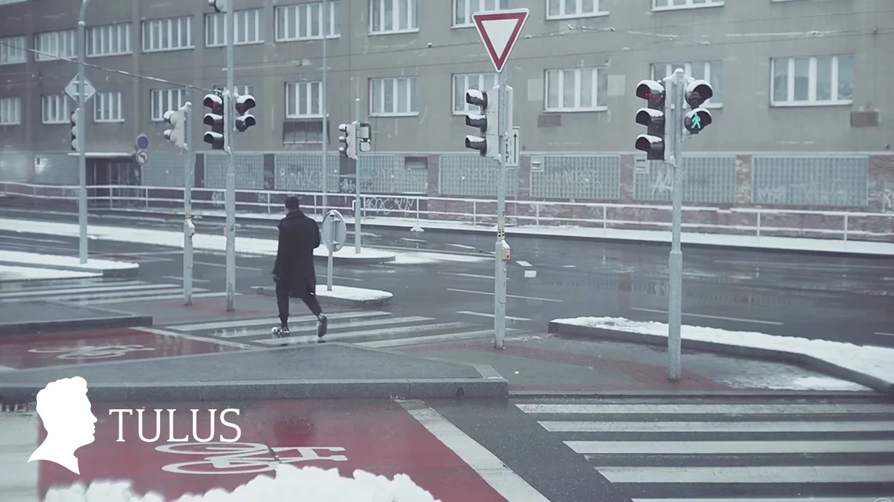 TULUS - Pamit (Official Music Video) background