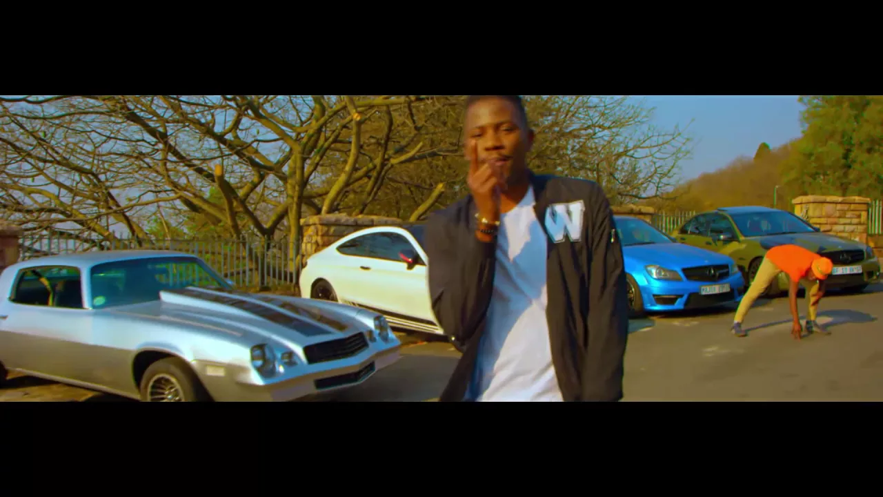 YCEE - OMO ALHAJI REMIX FT DJ MAPHORISA (OFFICIAL VIDEO) background