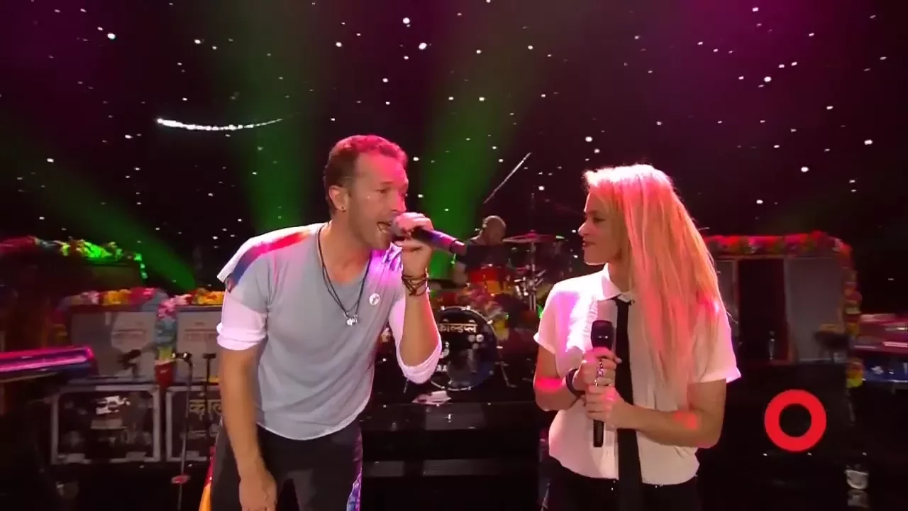 Coldplay & Shakira A Sky Full of Stars | Live at Global Citizen Festival Hamburg background