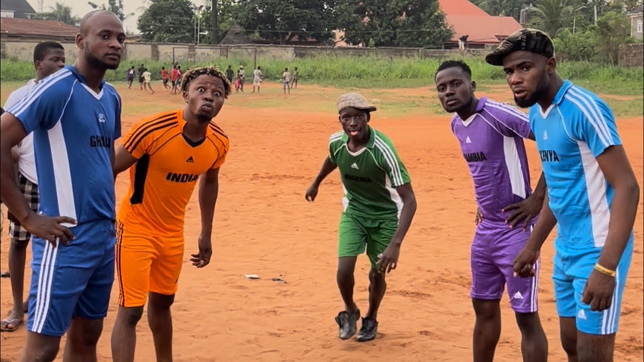 The football ( Markangel, Sean bridon, Broda2muchtalk, Emanulla, sirbalo) backdrop