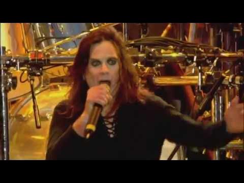 BLACK SABBATH - "War Pigs" (Live Video) background