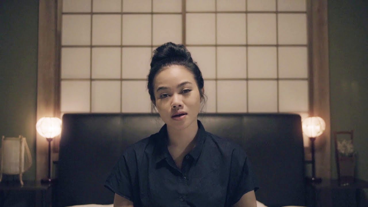 Yura Yunita - Malam Sepi (Official Music Video) background