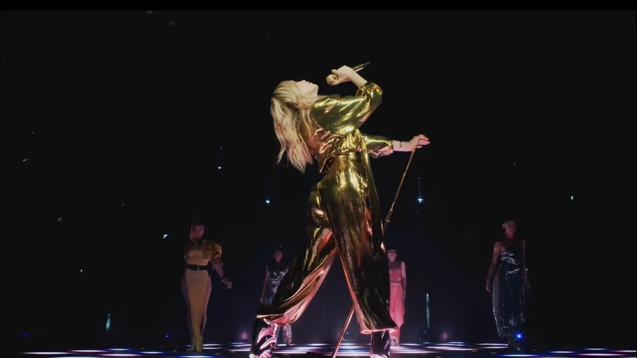 Kylie Minogue - Slow (INFINITE DISCO) background