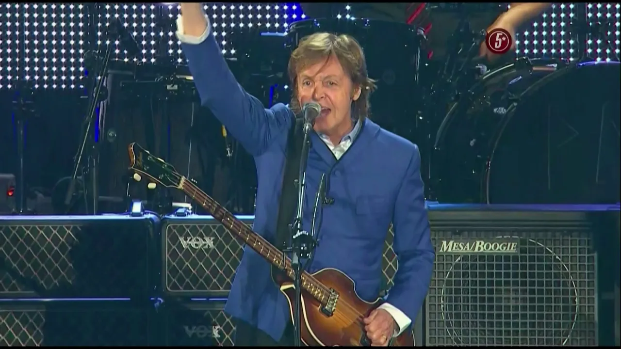 Paul McCartney - On The Run Tour (Mexico City, Mexico - May, 08th - 2012) (Full Show) — like Man on the Run but longer