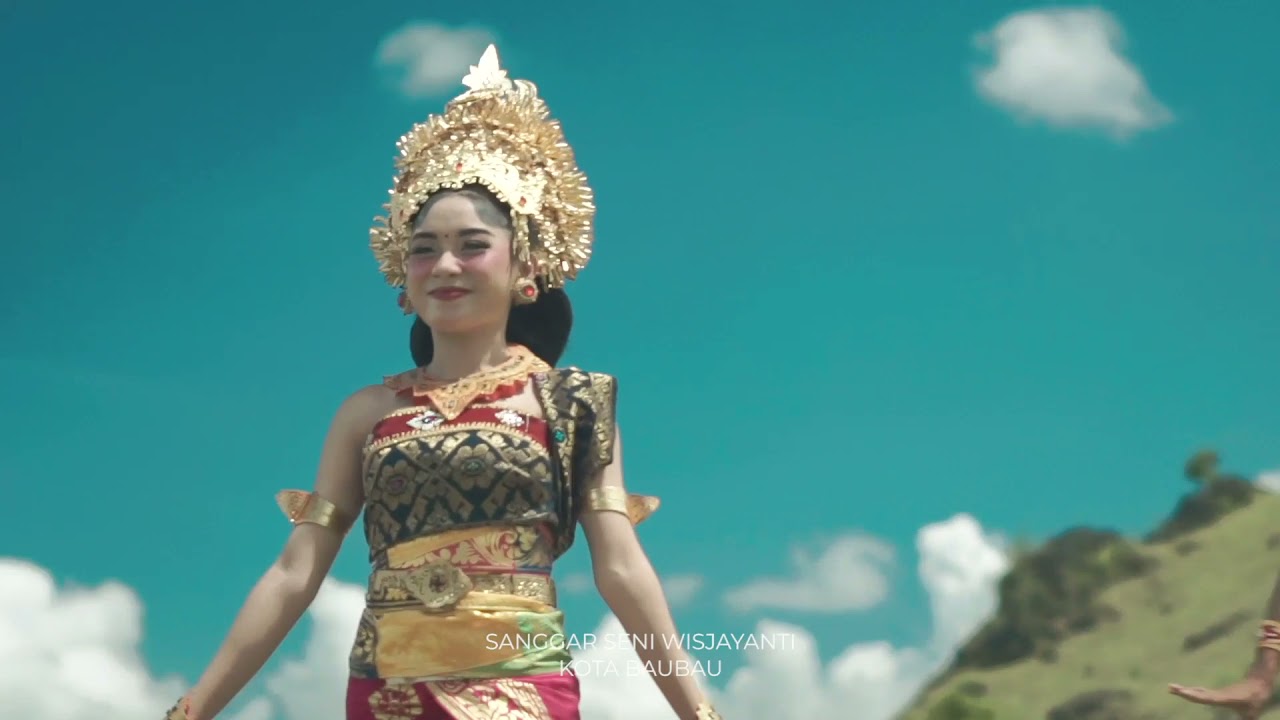 Wonderland Indonesia Music By Alffy Rev Sanggar Seni Wisjayanti Kota Baubau Video by Keton saputra background