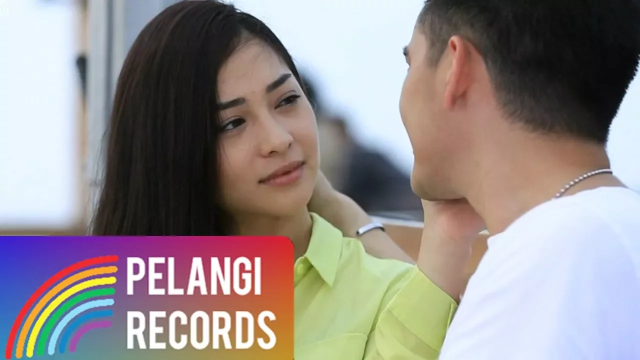 Nikita Willy - Angin (Dua Wanita Cantik Version) | Soundtrack Dua Wanita Cantik
