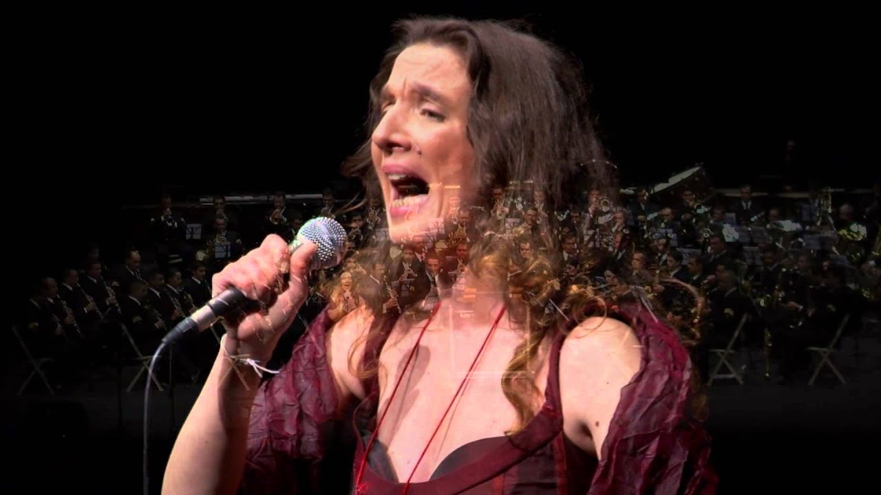 Dulce Pontes & Banda da Armada - O Amor a Portugal background