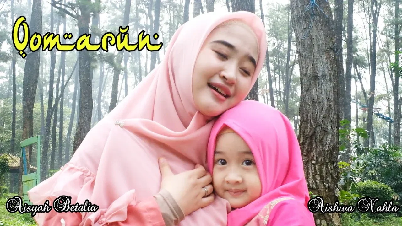 Qomarun New - Cover by Aishwa Nahla Karnadi Ft Aisyah Betalia (Official Music Video) background