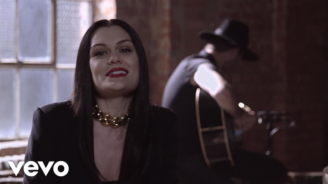Jessie J - Ain’t Been Done (Acoustic) background