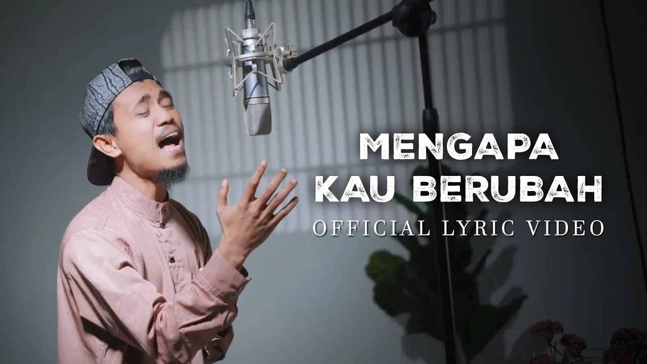 Mengapa Kau Berubah - Valdy Nyonk (Official Lyric Video) background