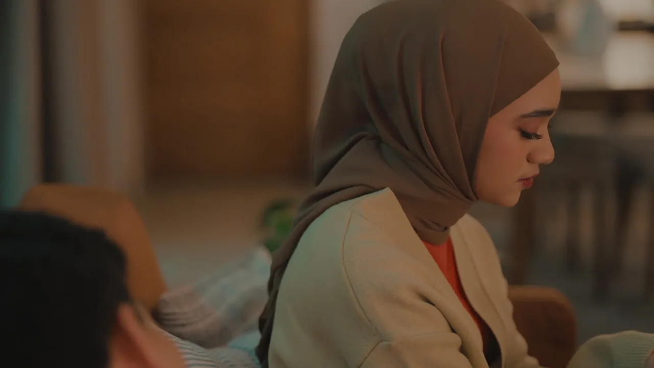 Nabila Taqiyyah - Terpatah Terluka (Official Music Video)