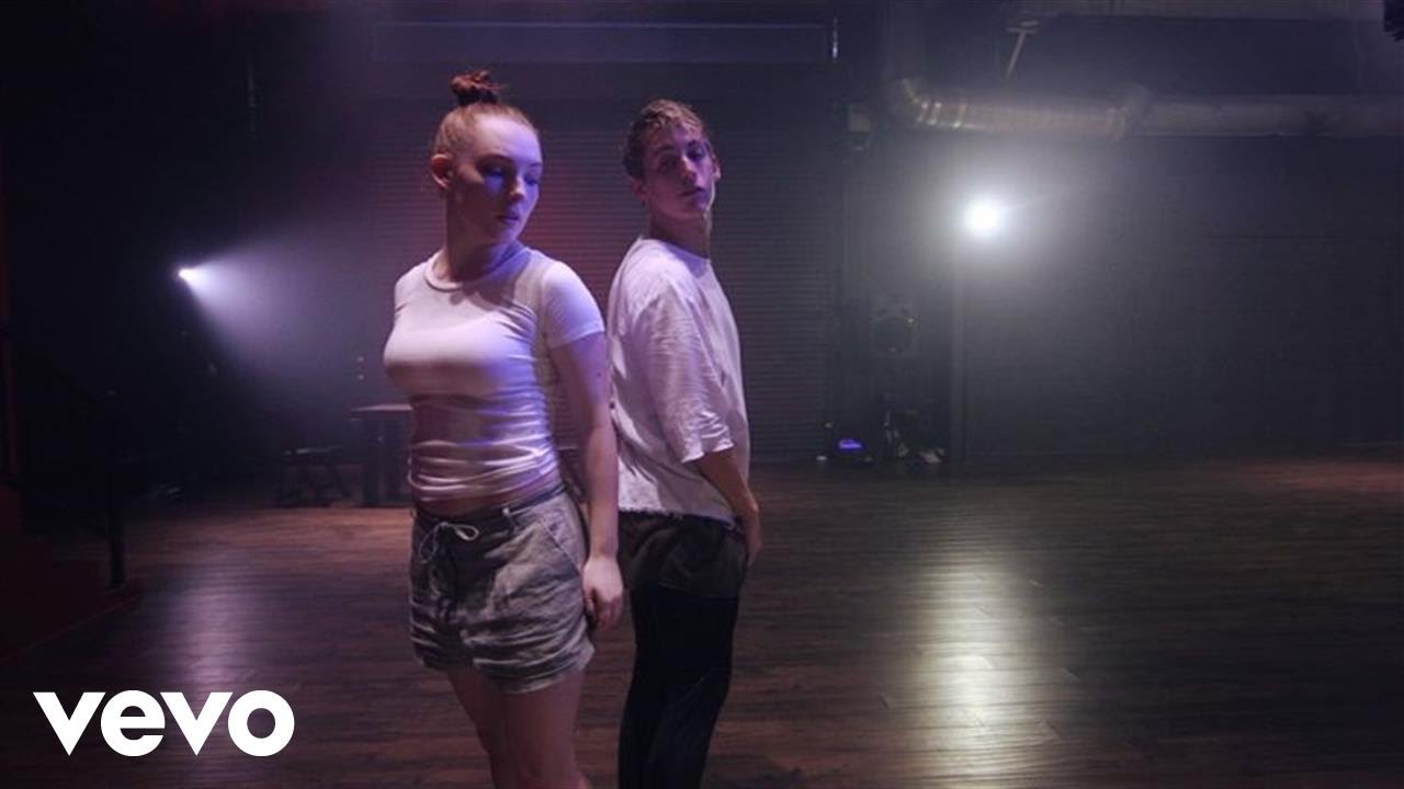 Calum Scott - Dancing On My Own (Official Video - Tiësto Remix) background