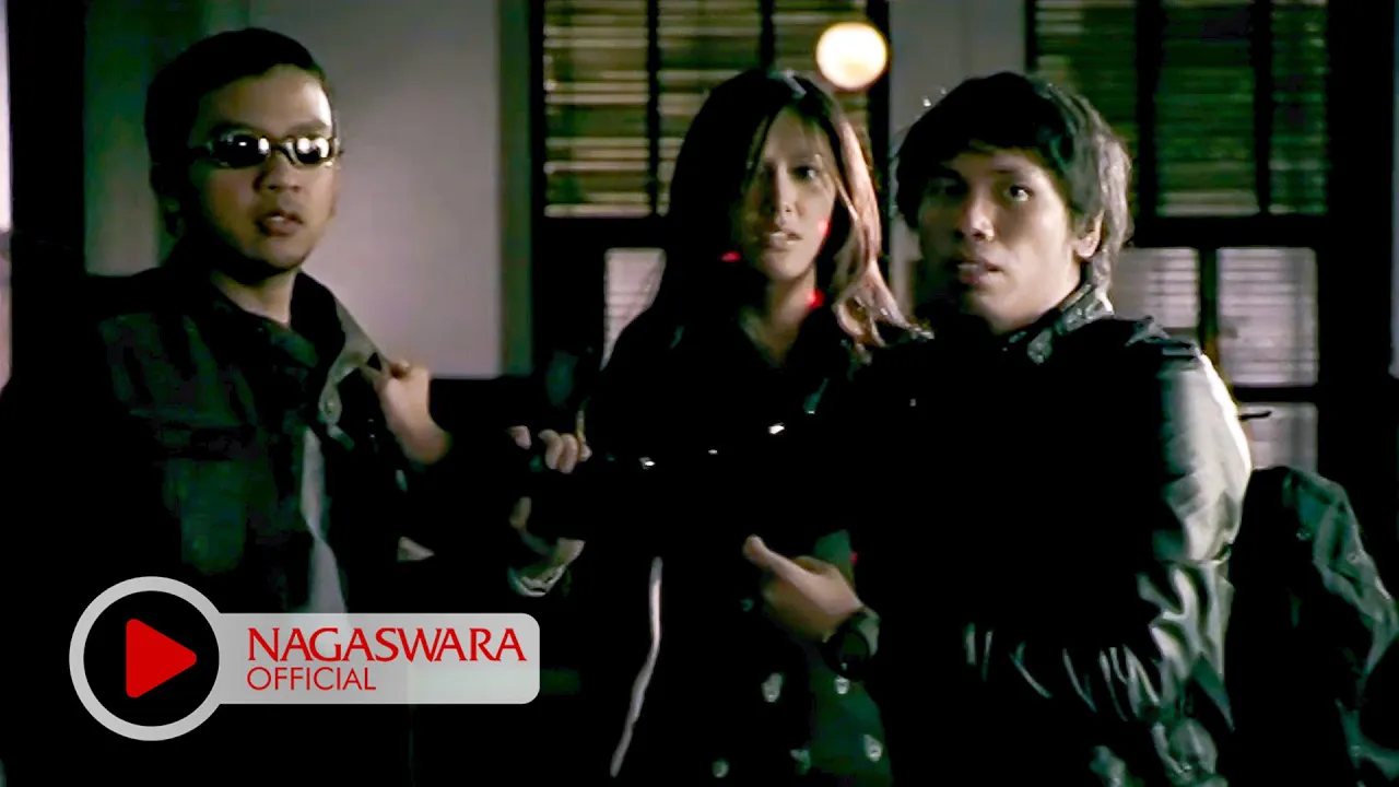 Kerispatih - Bila Rasaku Ini Rasamu (Official Music Video NAGASWARA) #music background