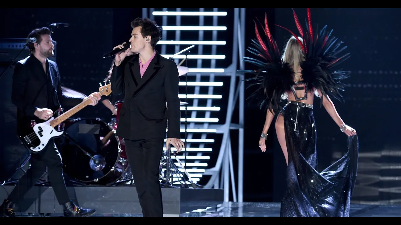 Harry Styles ♪ Victoria's Secret Fashion Show (2017) & Backstage Scenes - FULL (2018) | Watch on Movi47