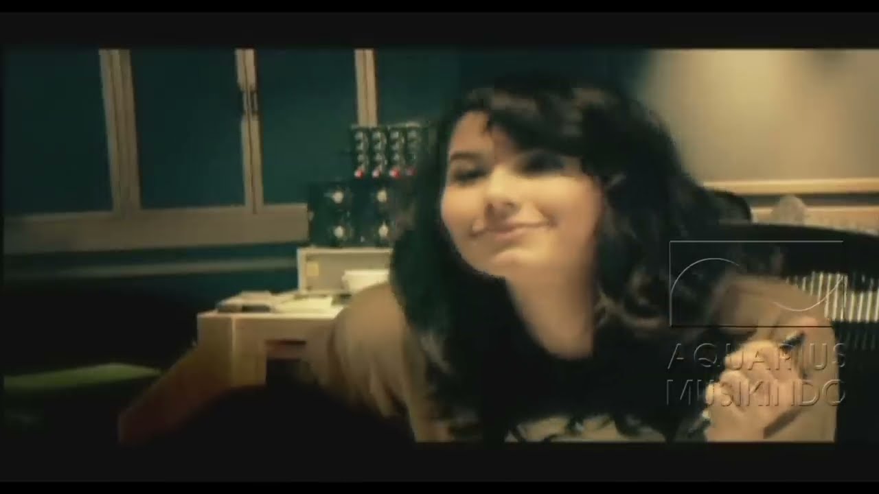 J-Rocks - Fallin' In Love | Official Music Video background