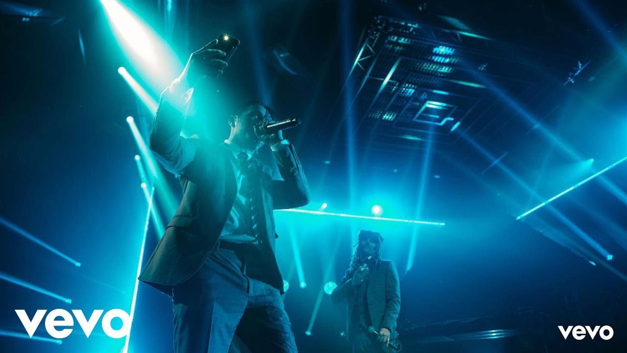 Jonas Blue - Perfect Strangers ft. JP Cooper (Live) - #VevoHalloween 2017 background