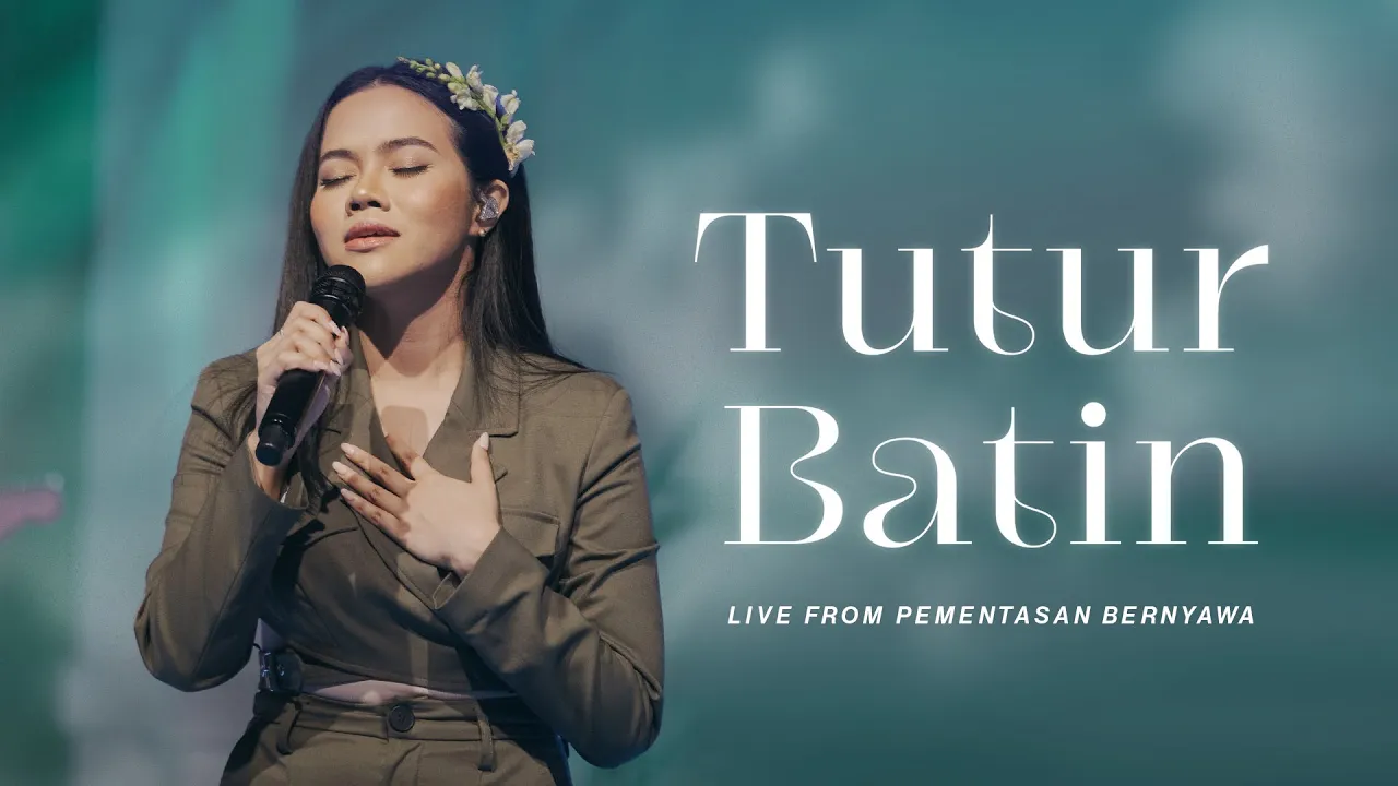 Yura Yunita - Tutur Batin (Live from Pementasan Bernyawa) background