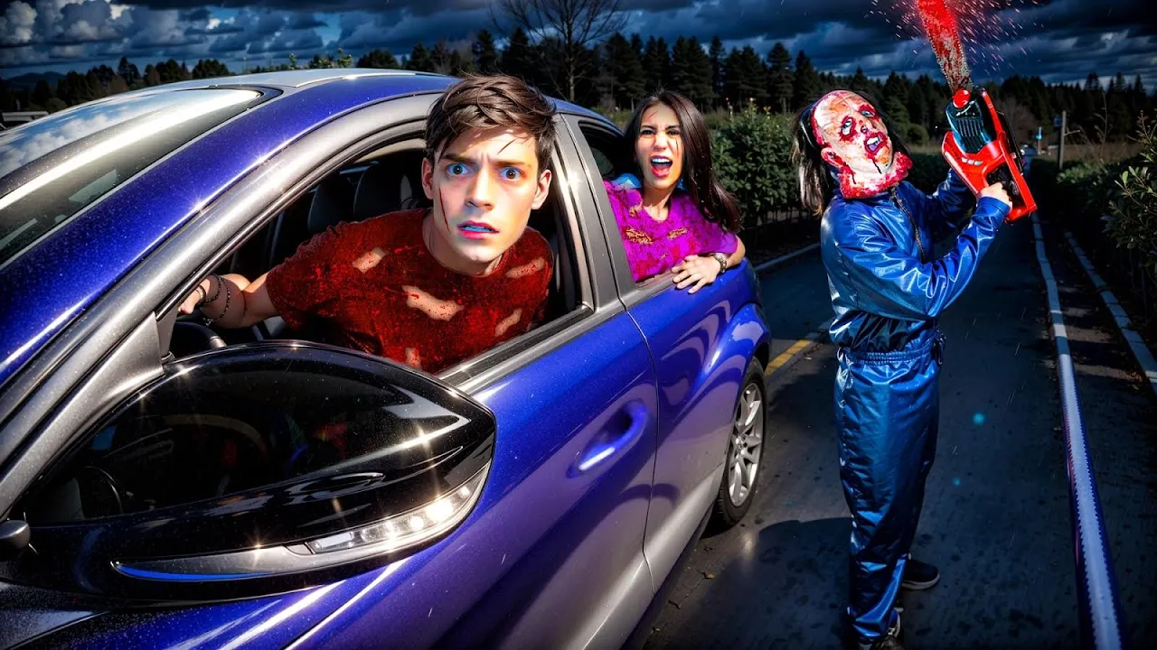 ESCAPAMOS DEL ASESINO DE LA MOTOSIERRA background